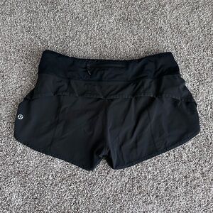 Lululemon Speed Up Shorts 2.5 inch Size 6